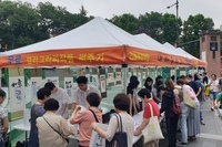 2025년 6월 남인사마당 가훈써주기  